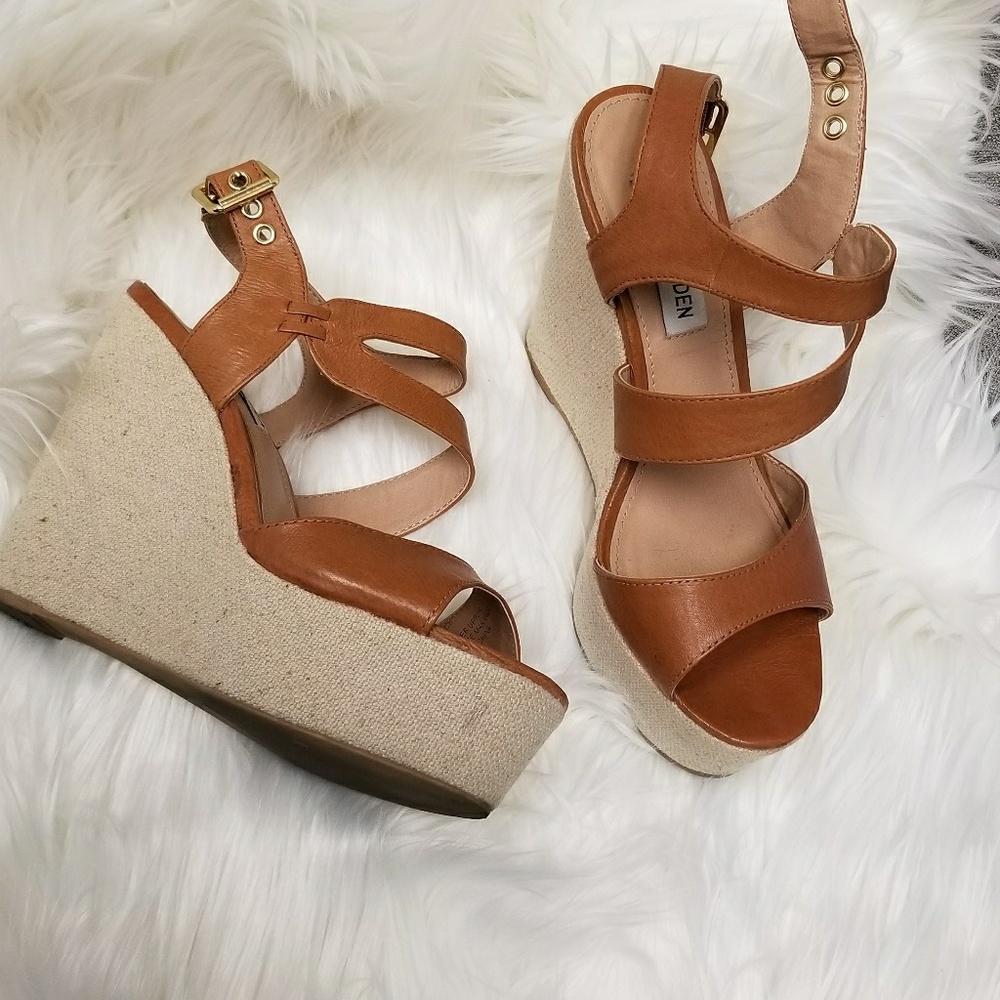 Steve Madden Marcii Wedges